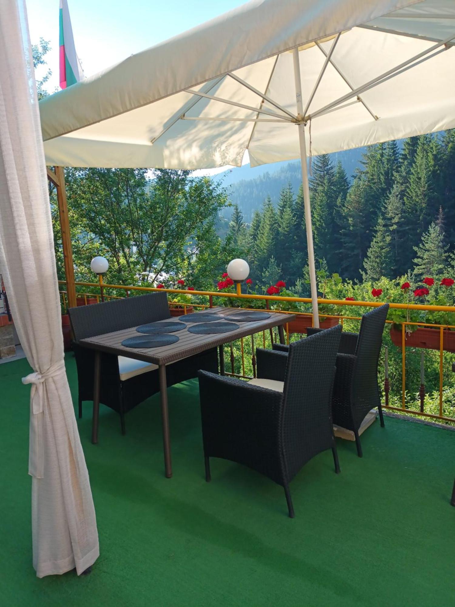 Guest House Stoletnika Yagodina Exterior foto